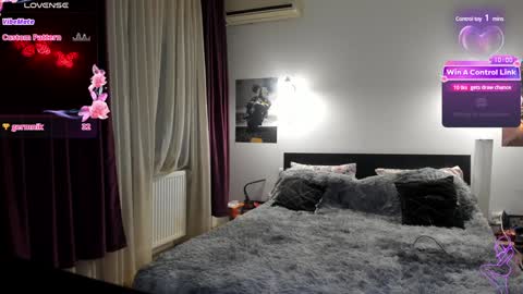 Lora online show from January 2025 05:51:02 PM