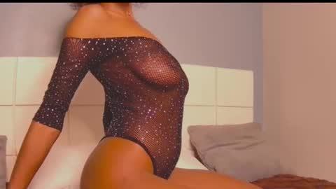 Snapshot of loraforreal chatting on September 2025 03:29:01 AM Blackcat online show from September 2025 03:29:01 AM