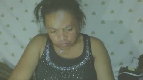 LorahVane online show from April 2026 12:21:02 PM