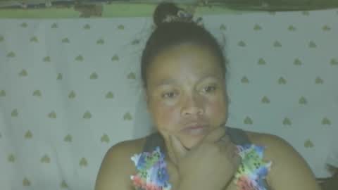 LorahVane online show from May 2026 12:10:01 PM