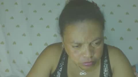 LorahVane online show from May 2026 11:59:01 AM