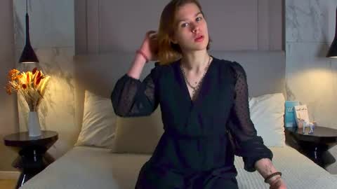 Snapshot of lorapuffs chatting on October 2025 04:13:01 PM Lora online show from October 2025 04:13:01 PM