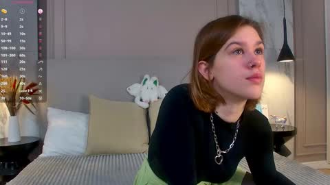 Snapshot of lorapuffs chatting on November 2025 04:28:02 PM Lora online show from November 2025 04:28:02 PM