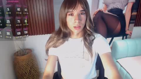 Tayron online show from April 2026 03:59:01 AM