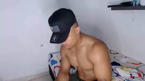 Dominic online show from November 2025 06:03:02 PM