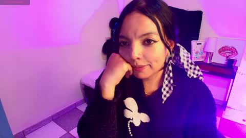 Snapshot of loren_44tits chatting on May 2026 10:16:01 PM Loren online show from May 2026 10:16:01 PM