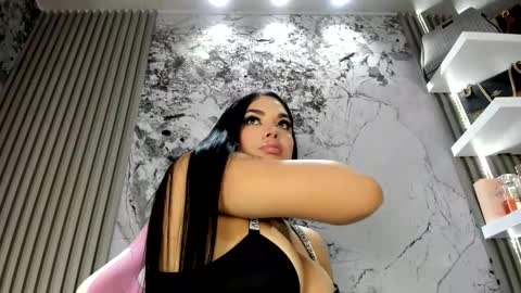 Doll Queen online show from February 2026 06:11:02 PM