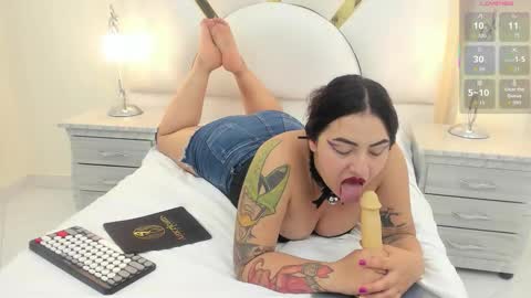 Lorena Gate online Colombia 230 pm to 930 pm online show from November 2025 08:12:01 PM