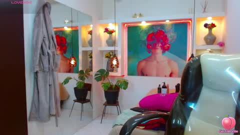 lore online show from November 2025 02:33:01 AM