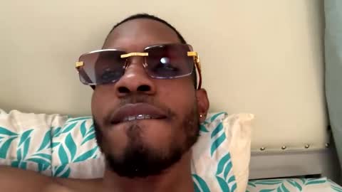 Snapshot of lorenzo17a chatting on December 2024 09:19:01 PM lorenzo17a online show from December 2024 09:19:01 PM