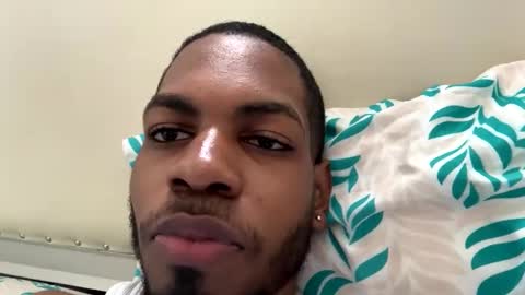 Snapshot of lorenzo17a chatting on January 2025 01:48:02 PM lorenzo17a online show from January 2025 01:48:02 PM