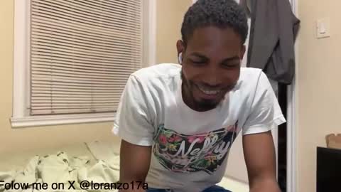 Snapshot of lorenzo17a chatting on February 2025 01:34:01 AM lorenzo17a online show from February 2025 01:34:01 AM