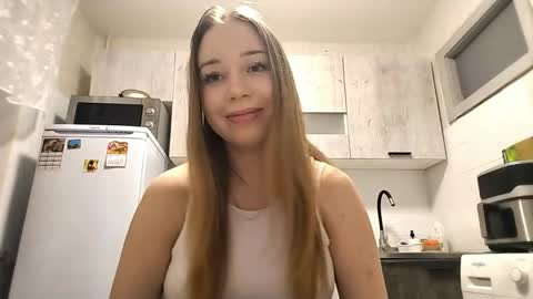 Bella online show from April 2026 04:22:02 PM