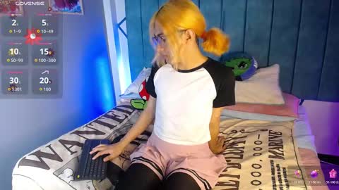 Snapshot of lorettmatthew chatting on October 2025 05:51:01 AM LorettMatthew online show from October 2025 05:51:01 AM