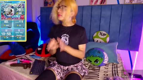 Snapshot of lorettmatthew chatting on November 2025 06:35:02 AM LorettMatthew online show from November 2025 06:35:02 AM