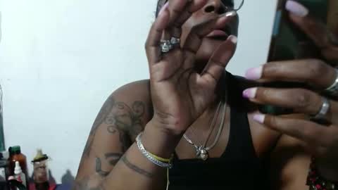 Snapshot of loretybighot chatting on February 2025 01:00:01 AM loretybighot online show from February 2025 01:00:01 AM