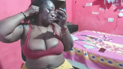 Snapshot of loretybighot chatting on November 2025 11:57:02 AM loretybighot online show from November 2025 11:57:02 AM