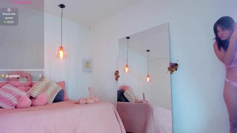 Snapshot of lori_evans1 chatting on September 2025 07:55:02 AM Lori Evans online show from September 2025 07:55:02 AM