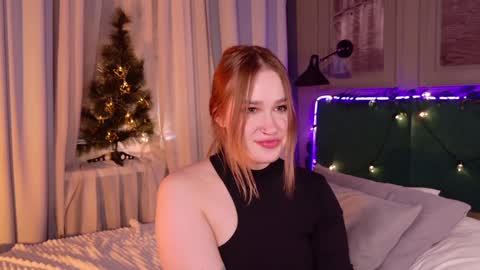 Snapshot of lori_mason chatting on December 2024 10:47:02 PM Lori online show from December 2024 10:47:02 PM