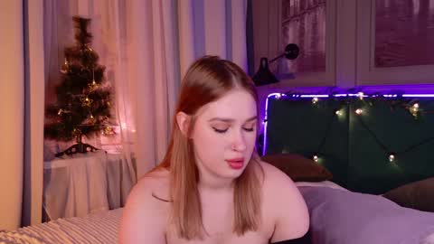 Snapshot of lori_mason chatting on December 2024 08:10:02 PM Lori online show from December 2024 08:10:02 PM