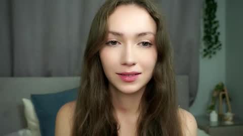 Snapshot of loriamarzinske chatting on September 2025 10:13:01 PM Naomi online show from September 2025 10:13:01 PM