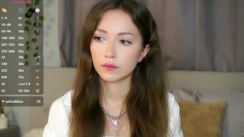 Snapshot of loriamarzinske chatting on October 2025 10:08:01 PM Naomi online show from October 2025 10:08:01 PM