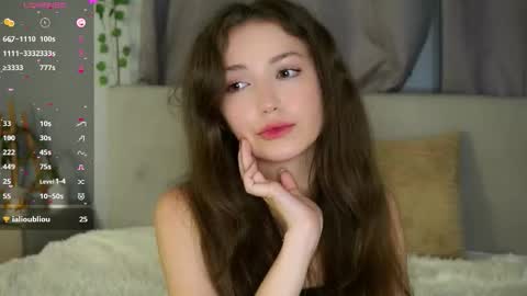 Snapshot of loriamarzinske chatting on October 2025 10:20:02 PM Naomi online show from October 2025 10:20:02 PM