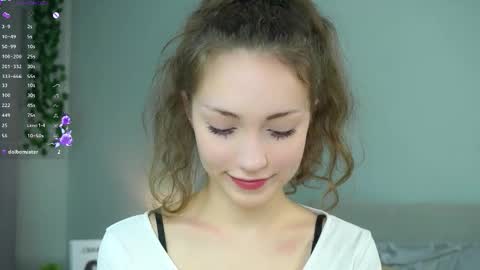 Naomi online show from November 2025 10:43:02 PM