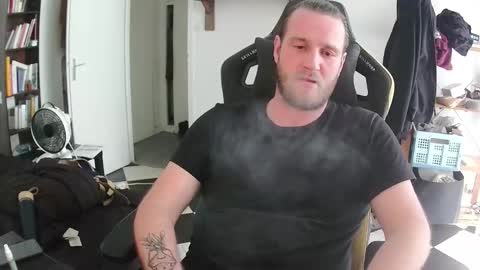 Lorigon online show from September 2025 01:32:01 PM