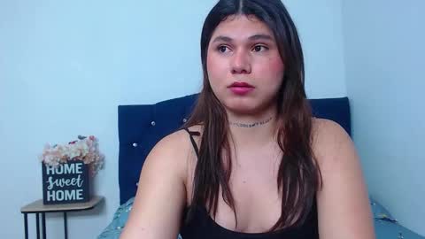 Snapshot of lorraine_baker chatting on December 2025 03:43:01 PM Lorraine online show from December 2025 03:43:01 PM