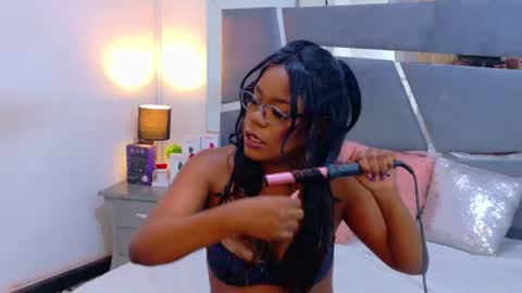 Snapshot of lorraine_johnson chatting on May 2026 05:41:02 PM lorraine_johnson online show from May 2026 05:41:02 PM