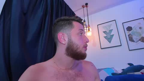 JUAN  JUAN online show from December 2024 11:00:01 PM