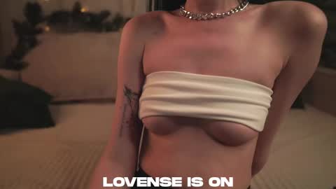 Jess online show from January 2026 01:48:02 PM