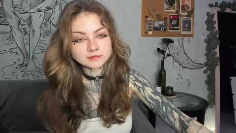 lostallice online show from November 2025 04:12:01 AM