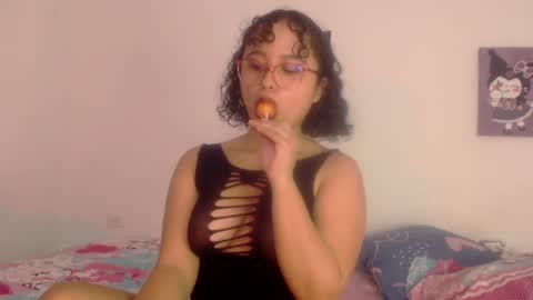 Snapshot of lou_cuteee chatting on February 2025 03:12:01 AM lou_cuteee online show from February 2025 03:12:01 AM
