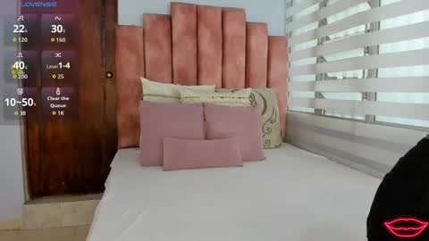  Lou Rosse  online show from October 2025 08:43:02 PM