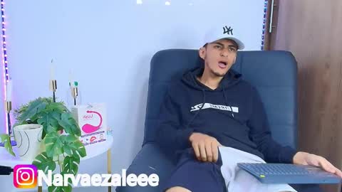 Snapshot of louis_ale chatting on November 2025 09:15:01 PM Alejandro online show from November 2025 09:15:01 PM