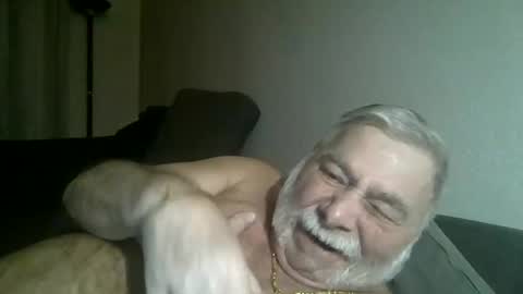 Snapshot of louis_chokdee chatting on December 2024 05:26:02 PM louis_chokdee online show from December 2024 05:26:02 PM