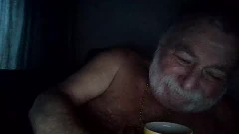 Snapshot of louis_chokdee chatting on January 2025 03:40:02 PM louis_chokdee online show from January 2025 03:40:02 PM