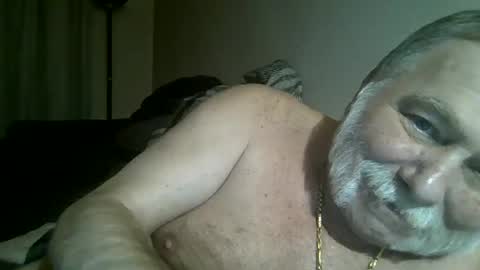 Snapshot of louis_chokdee chatting on January 2025 05:13:01 PM louis_chokdee online show from January 2025 05:13:01 PM