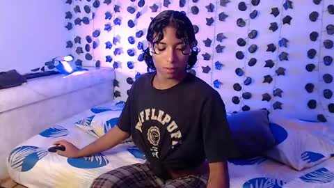 Snapshot of louis_hardstar chatting on February 2025 06:59:02 AM Louis Valdz online show from February 2025 06:59:02 AM