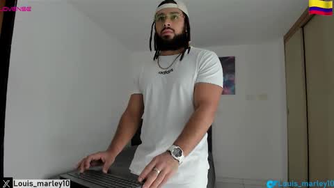 Snapshot of louis_marley_ chatting on December 2025 02:12:02 PM louis_marley_ online show from December 2025 02:12:02 PM