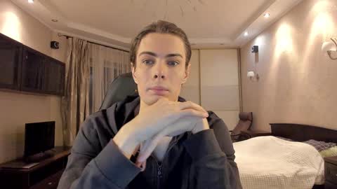 Snapshot of louis_preston chatting on February 2025 11:37:02 PM Mark online show from February 2025 11:37:02 PM