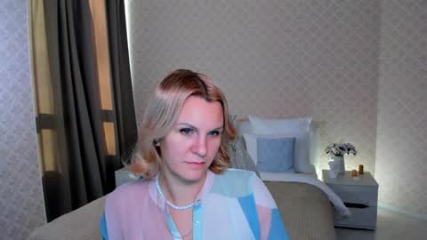 Louisa online show from December 2024 11:23:02 AM