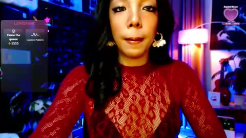 Snapshot of louisassy chatting on May 2026 02:50:01 AM Louisa online show from May 2026 02:50:01 AM