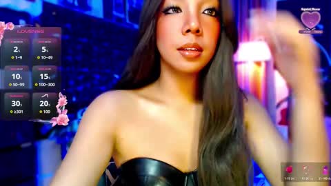 Snapshot of louisassy chatting on May 2026 02:30:01 AM Louisa online show from May 2026 02:30:01 AM