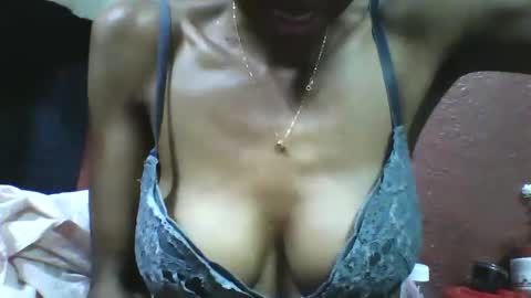 lovaelisa online show from October 2025 02:29:01 PM