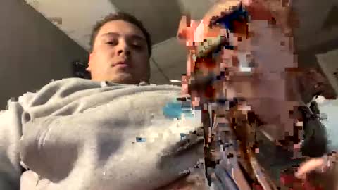 Snapshot of love01109 chatting on December 2025 06:58:02 PM love01109 online show from December 2025 06:58:02 PM