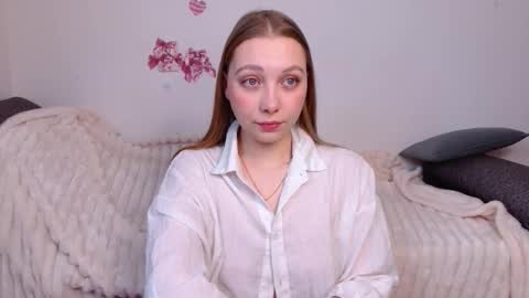 love bella  online show from March 2026 12:02:01 AM