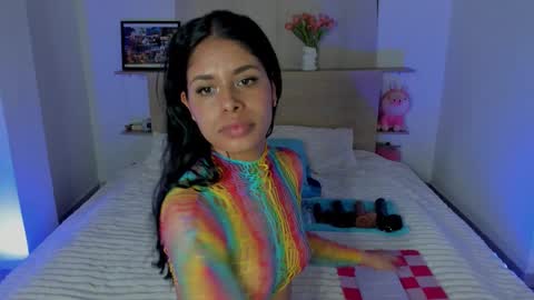 Snapshot of love_cameron chatting on February 2026 12:50:02 AM Cam online show from February 2026 12:50:02 AM